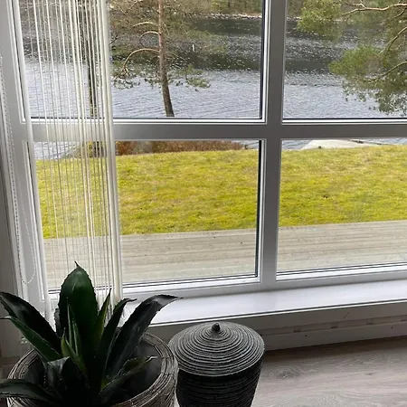 8 Person In Tatil Evi Sveio